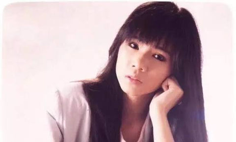 Han Bao Yi / 韓寶儀