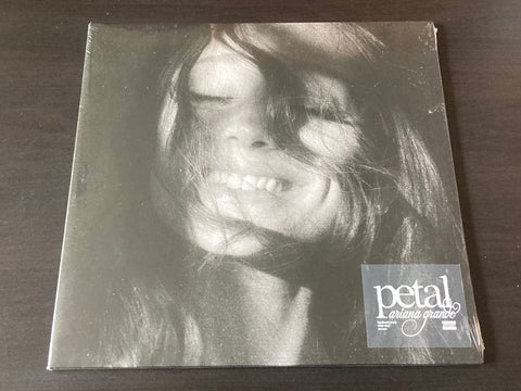 Ariana Grande - Petal LP 33⅓rpm (Translucent Pearly White) VINYL