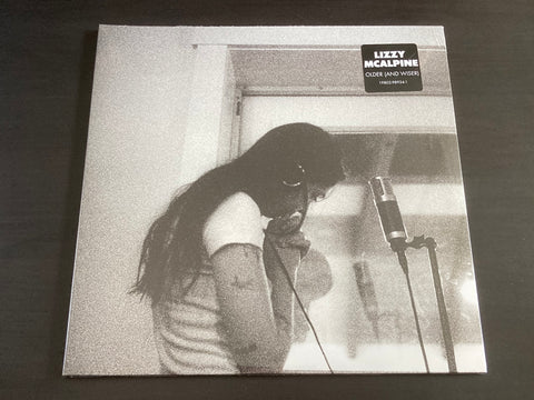 Lizzy McAlpine - Older (and Wiser) 2LP 33⅓rpm (Deluxe Edition) VINYL