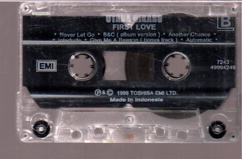 [Pre-owned] Utada Hikaru / 宇多田光 - First Love (卡帶/Cassette)